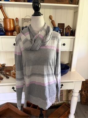 Striped Knit Sweater - Gray & Light Pink